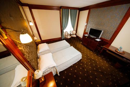Hotel Select - image 12