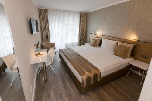 Hotel Prinz Anton - image 4