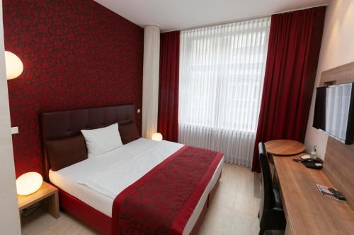 room detail thumbnail 0