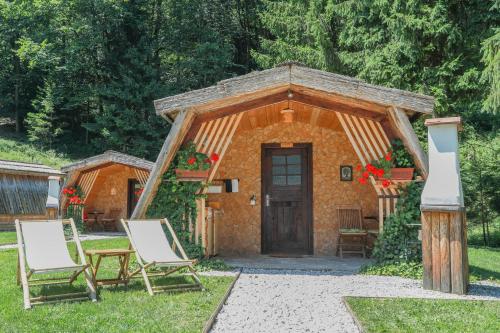 Bungalow with Patio