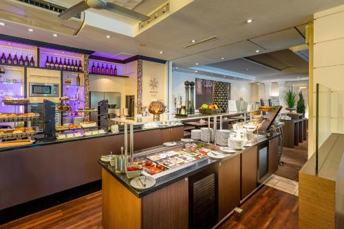 อาหารและเครื่องดื่ม, SANDglow in ฮูซัม