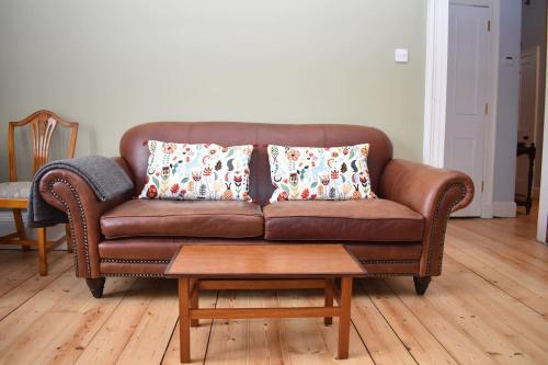 Beautiful 3br Marchmont Flat 15 Mins To Old Town, Newington, Edinburgh and the Lothians