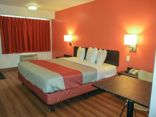 1 king bed