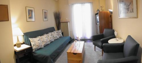  Efrosini' s house in Athen