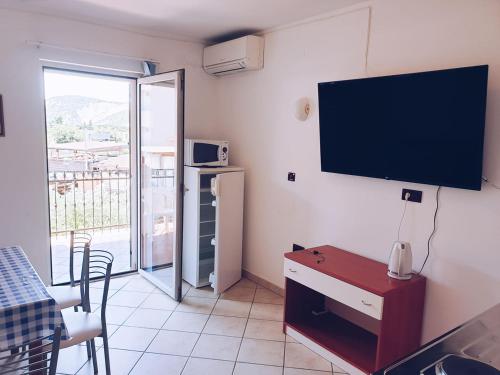 Two-Bedroom Apartment image 3