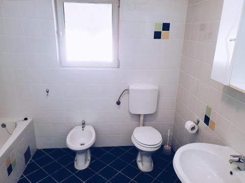 Two-Bedroom Apartment image 4