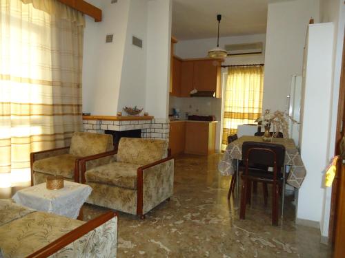  Ενοικιαζόμενα δωμάτια ΟΛΓΑ, Pension in Loutra Ipatis
