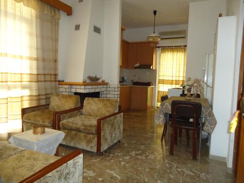 Ενοικιαζόμενα δωμάτια ΟΛΓΑ - Accommodation - Loutra Ipatis