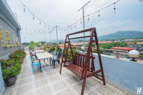 LUFFY Hotel.