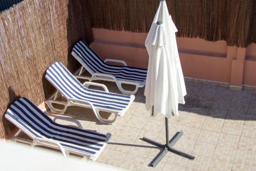  Villa Anita (Pool, Beach & Golf Holidays) in Charneca