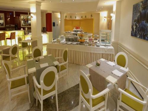 Restoran, Oriente Hotel in Bari
