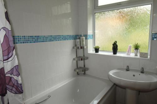 Cowsley House - image 7