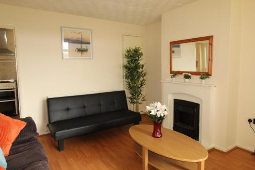 Cowsley House - image 6