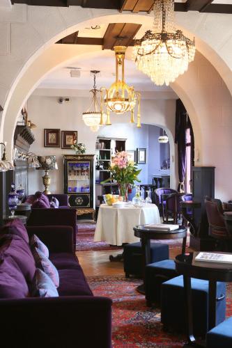 Facilities, Hotel Boutique Castillo Rojo in Santiago