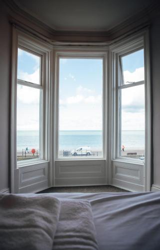 Carmel House - image 12