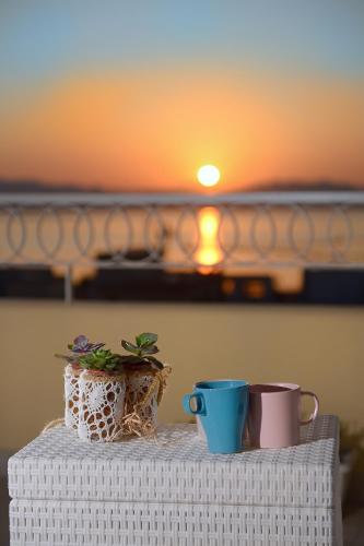 Deluxe Double Room with Balcony and Sea View image 8