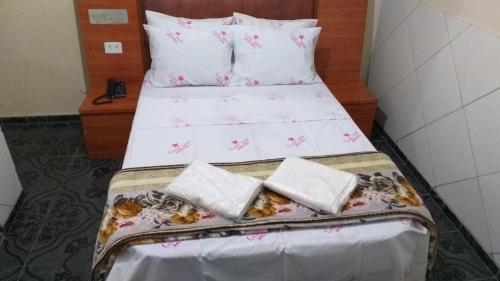 Double Room image 5