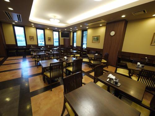 HOTEL ROUTE-INN Ota Minami -Route 407-