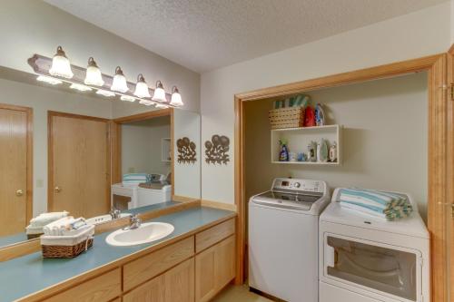 Redwood Lane 08 | Discover Sunriver - image 8