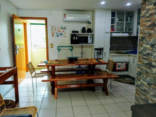 One-Bedroom Apartment image 2