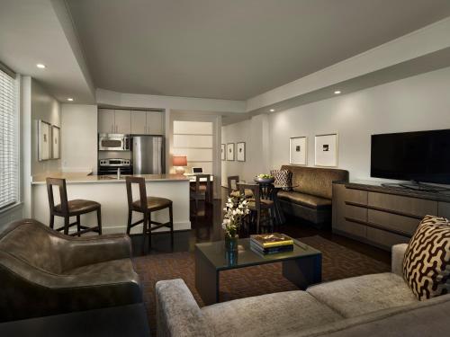 Two- Bedroom Platinum Suite