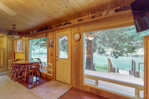 Alsea River Fishing Cabin