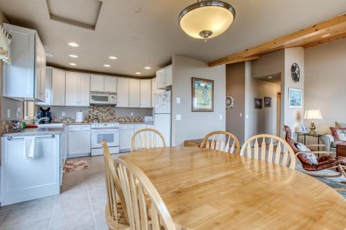 Scandia House in Bayshore Estates! - main image