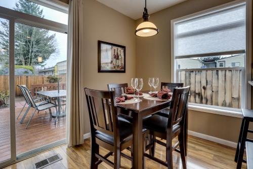The Buxton – Troutdale, OR