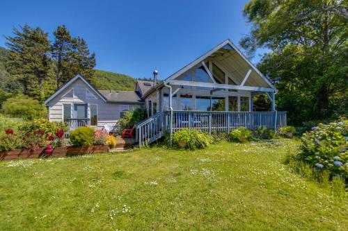 The Whalen House Pacific City Oregon