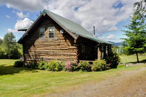 Log Home on Lopez-Spencer Spit