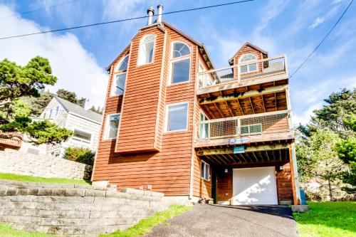 Villa VilleKulla on the Oceanfront in Oceanside (OR)
