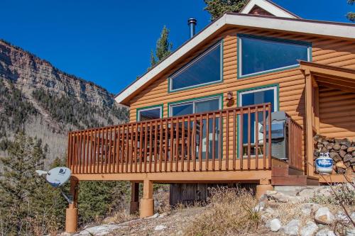 Primrose Cabin - image 2