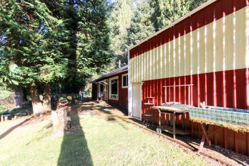 Alsea River Fishing Cabin