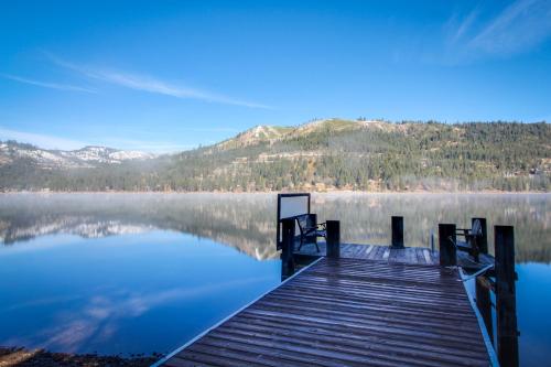 B&B Truckee - Donner Lakefront Retreat - Bed and Breakfast Truckee