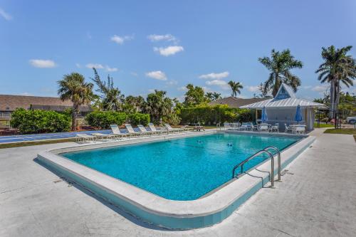 Crystal Haven - main image