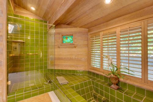 Sunny Side Lodge - image 5