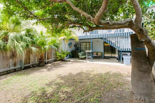 123B E. Lantana - image 4