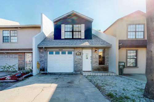 123B E. Lantana - image 6