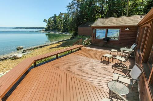 The Cabin At Penn Cove - main image