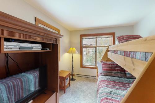 Powderhorn Lodge 311: Poppy Suite