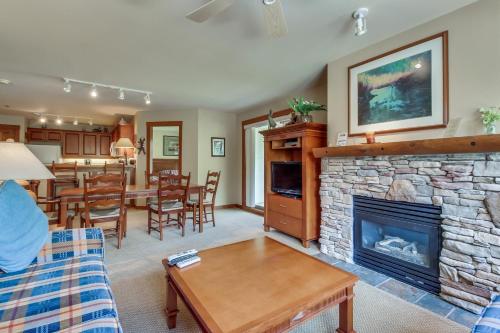 Powderhorn Lodge 223: Pennyroyal Suite