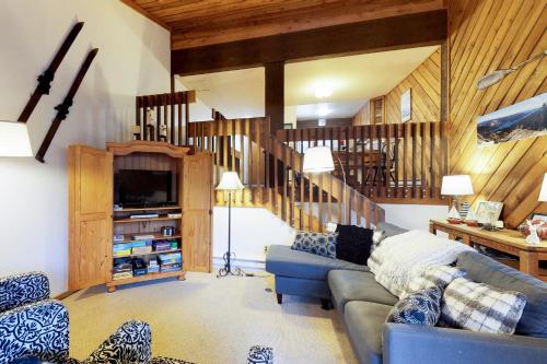 Hotel in Shaver Lake California