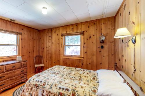 Breakwater Lodge - image 3