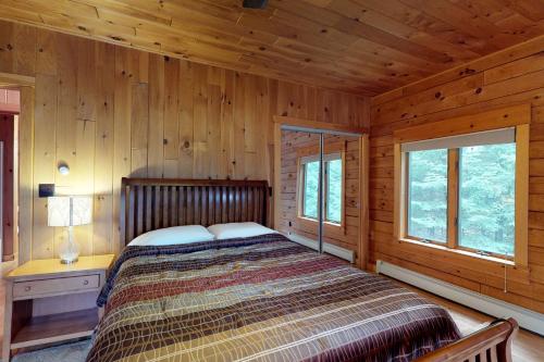 The Harfords Point Lodge - image 2