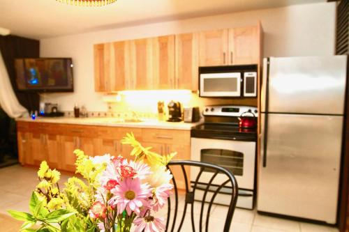 Sapphire del Mar B-106 Ocean Front Beach Level in 雷德胡克