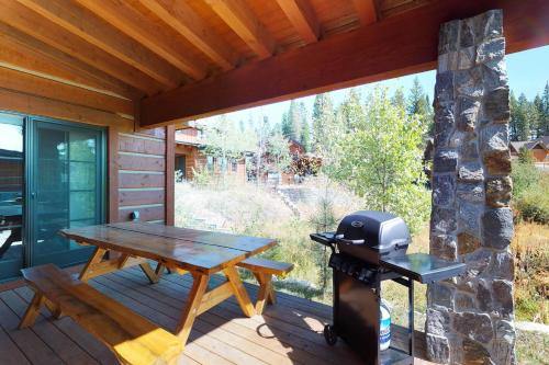 Tamarack Cottage - image 4