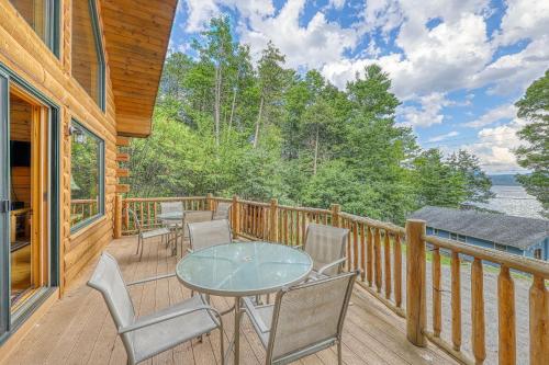 Contemporary ADK 5 Bedroom Chalet on Schroon