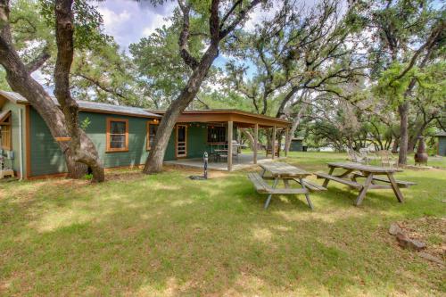 Accommodation in Buchanan Dam