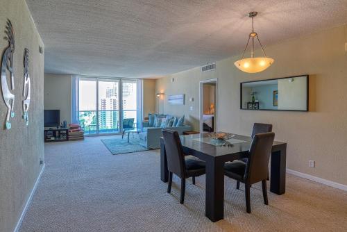 Beachside Living Condo - image 5