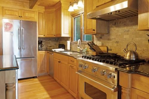 468 Pequawket Drive